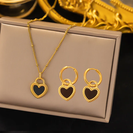 Collier et Boucles d'oreilles coeur